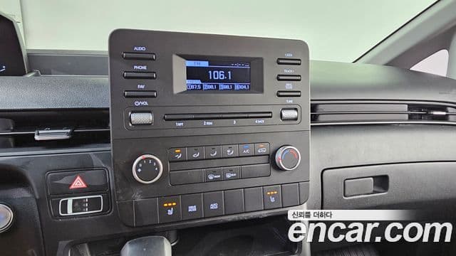 Hyundai Staria 2022 — Şəkil 14/20