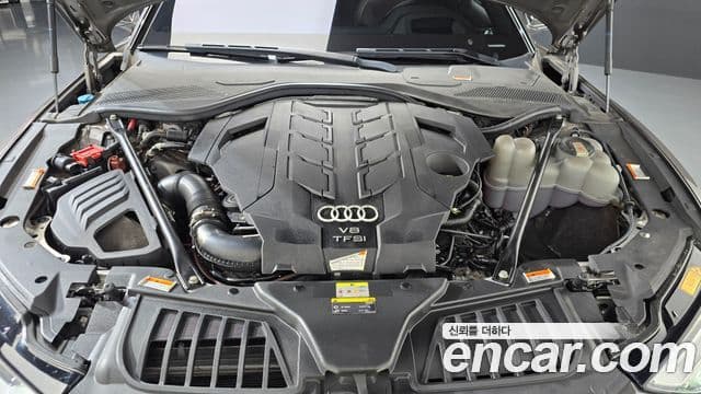 Audi A8 2021 — фото 6 из 20