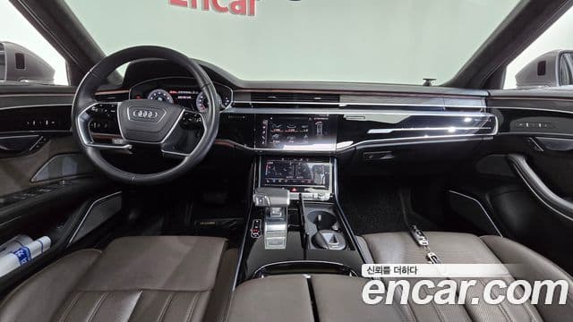 Audi A8 2021 — фото 7 из 20