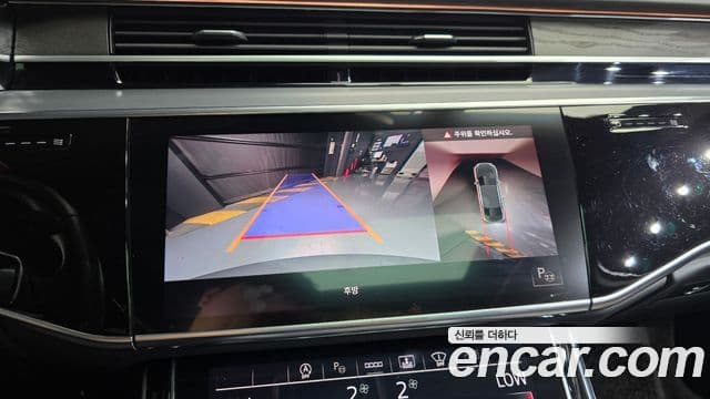 Audi A8 2021 — фото 14 из 20