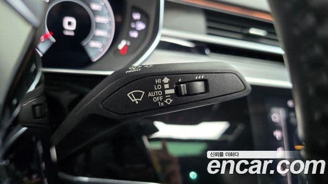 Audi A8 2021 — фото 20 из 20