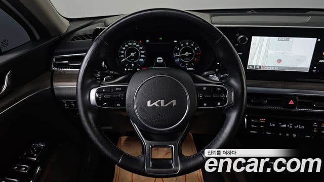Kia K5 2021 — Şəkil 16/20