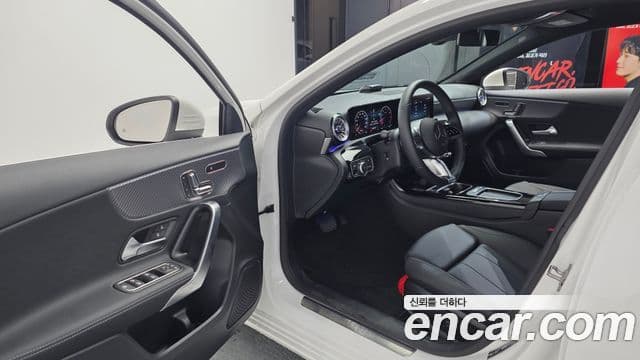 Mercedes-Benz A-Class 2025 — Şəkil 10/20