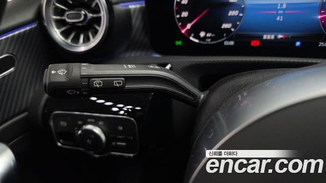 Mercedes-Benz A-Class 2025 — Photo 27/31