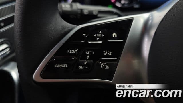 Mercedes-Benz A-Class 2025 — Photo 30/31