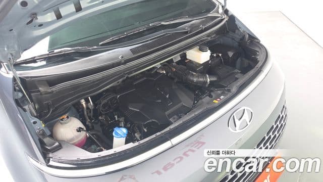 Hyundai Staria 2024 — фото 6 из 20