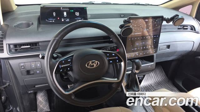Hyundai Staria 2024 — ფოტო 7/20