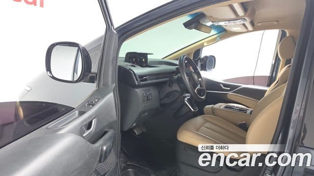 Hyundai Staria 2024 — ფოტო 10/20