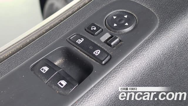 Hyundai Staria 2024 — ფოტო 16/20