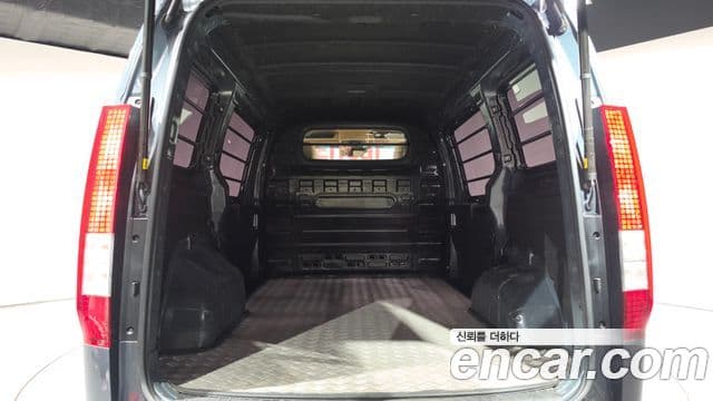 Hyundai Staria 2024 — фото 19 из 20