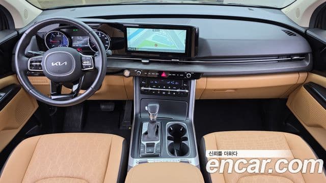 Kia Carnival 2023 — ფოტო 7/20