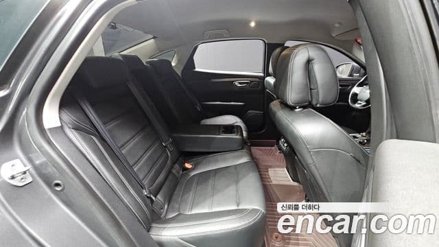 Renault Samsung SM6 2023 — Photo 8/32