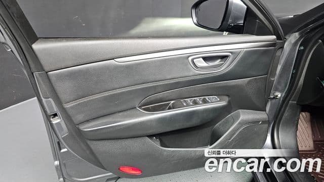 Renault Samsung SM6 2023 — Photo 21/32