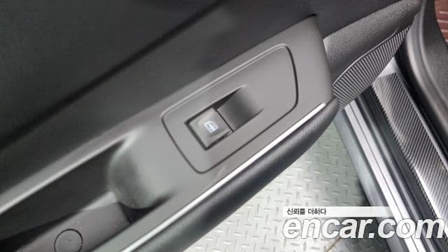 Renault Samsung SM6 2023 — Photo 25/32