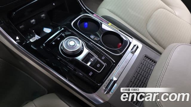 Kia Carnival 2021 — Şəkil 9/20