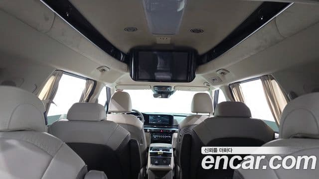 Kia Carnival 2021 — Şəkil 19/20