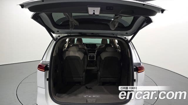 Kia Carnival 2021 — Şəkil 20/20