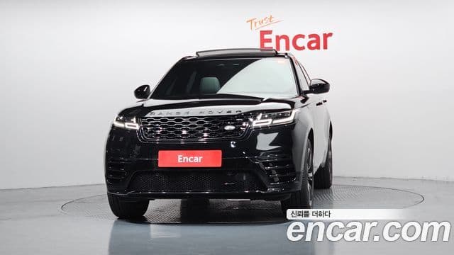 Land Rover Range Rover Velar 2023 — ფოტო 16/20