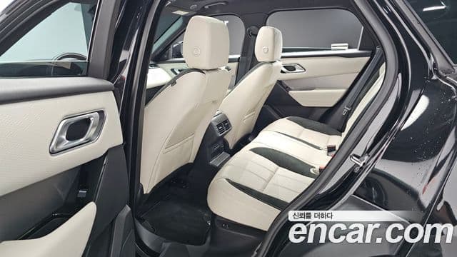 Land Rover Range Rover Velar 2023 — ფოტო 5/20