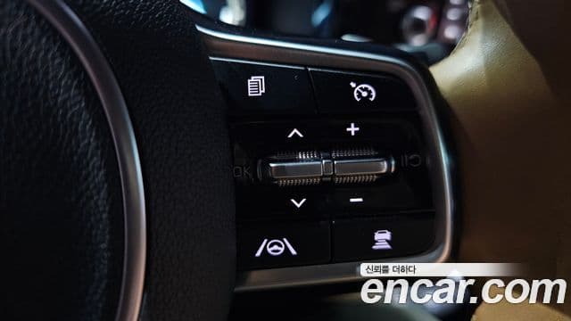 Kia Sorento 2022 — Şəkil 19/20