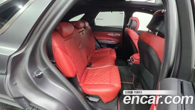 Genesis GV70 2022 — ფოტო 22/33