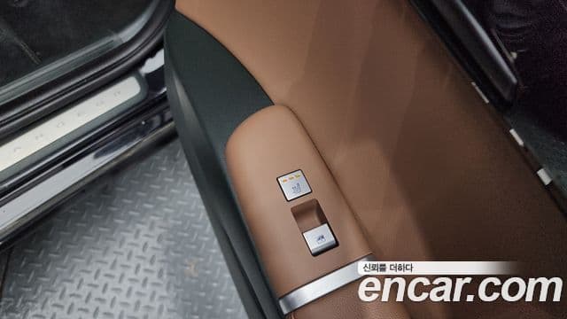 Hyundai Grandeur 2023 — Şəkil 8/20