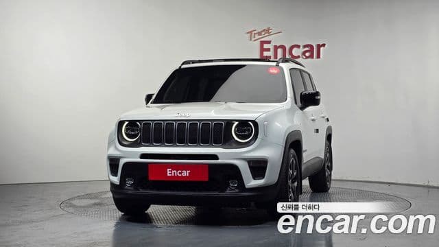 Jeep Renegade 2023 — ფოტო 3/20