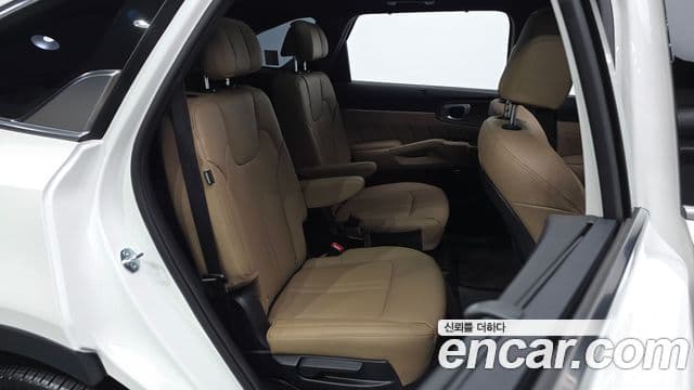 Kia Sorento 2025 — ფოტო 23/31