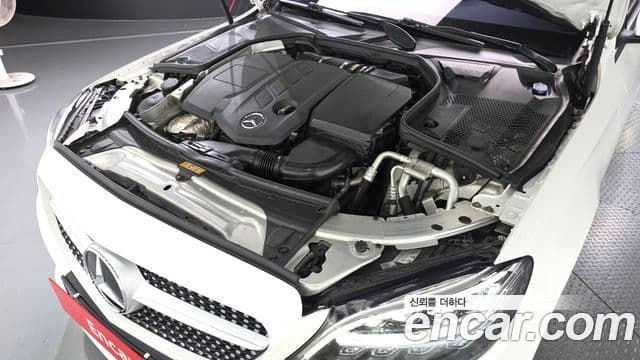 Mercedes-Benz C-Class 2019 — фото 5 из 20