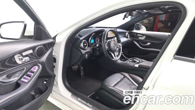 Mercedes-Benz C-Class 2019 — Şəkil 8/20