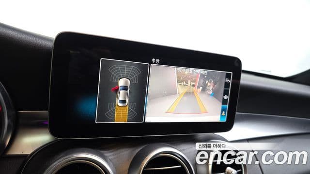 Mercedes-Benz C-Class 2019 — фото 13 из 20
