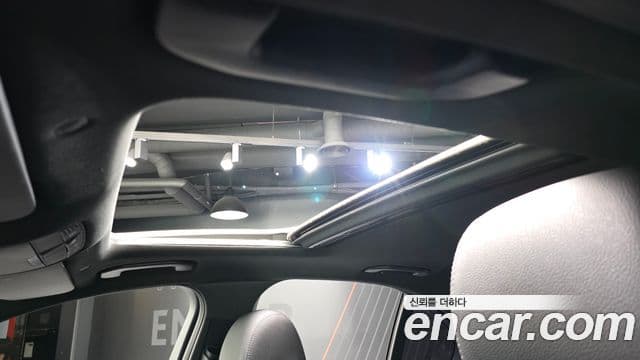 Mercedes-Benz C-Class 2019 — Şəkil 16/20