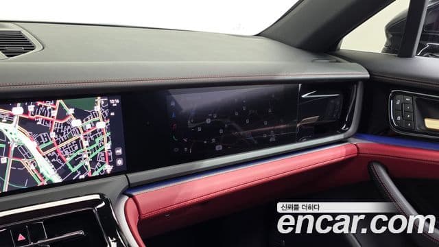 Porsche Panamera 2024 — Photo 32/39