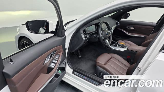 BMW 3 Series 2022 — Şəkil 10/20
