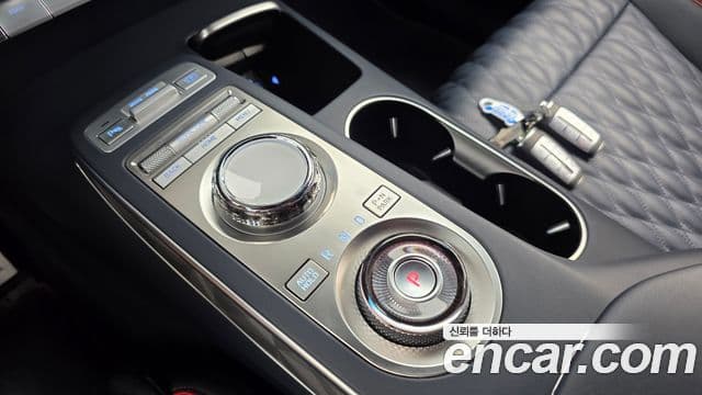 Genesis GV70 2022 — фото 9 из 20