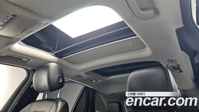 Mercedes-Benz GLC-Class 2018 — Şəkil 15/20