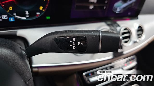 Mercedes-Benz E-Class 2020 — Şəkil 9/20