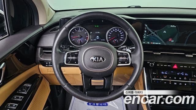 Kia Carnival 2021 — Şəkil 15/20