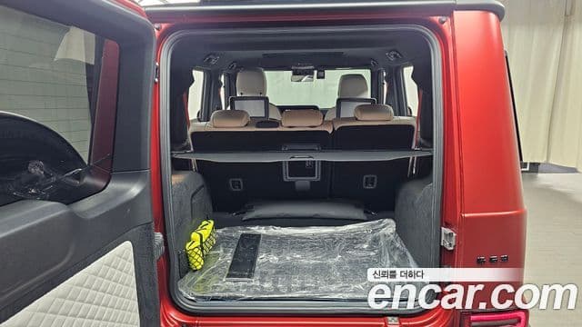 Mercedes-Benz G-Class 2023 — фото 16 из 20