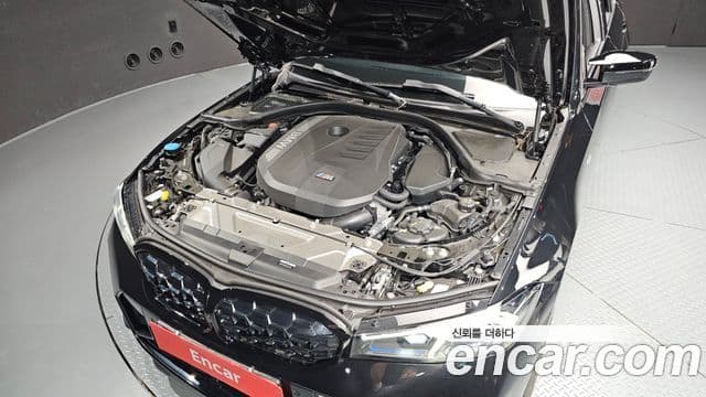 BMW 3 Series 2025 — фото 6 из 20