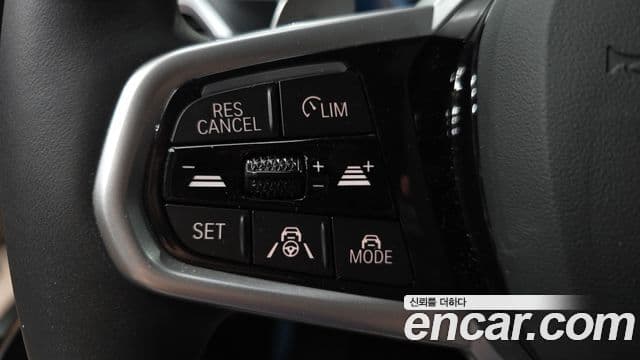 BMW 3 Series 2025 — Photo 22/33