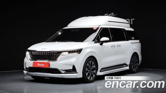 Kia Carnival 2021 — Фото 1/20