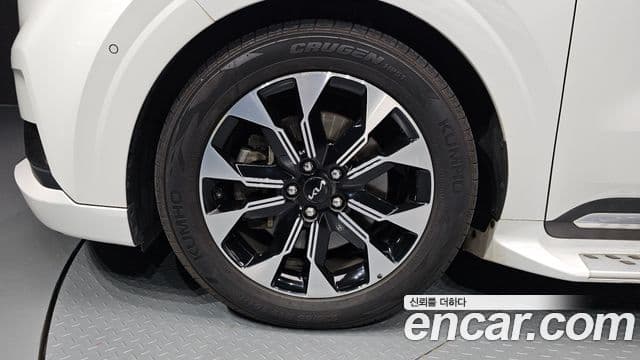 Kia Carnival 2021 — Фото 5/20
