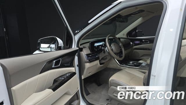 Kia Carnival 2021 — Фото 10/20