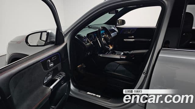 Mercedes-Benz GLB-Class 2021 — фото 10 из 20