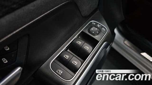 Mercedes-Benz GLB-Class 2021 — Şəkil 19/20