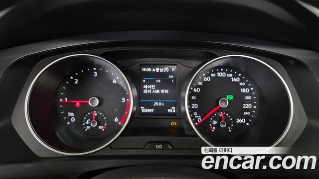 Volkswagen Tiguan 2018 — фото 8 из 20