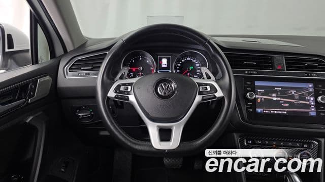 Volkswagen Tiguan 2018 — фото 13 из 20
