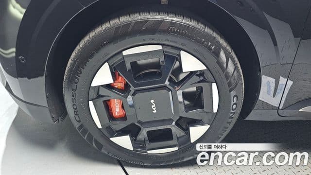 Kia Carnival 2024 — ფოტო 5/20