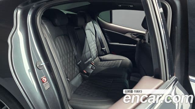 Genesis G70 2018 — Photo 5/30